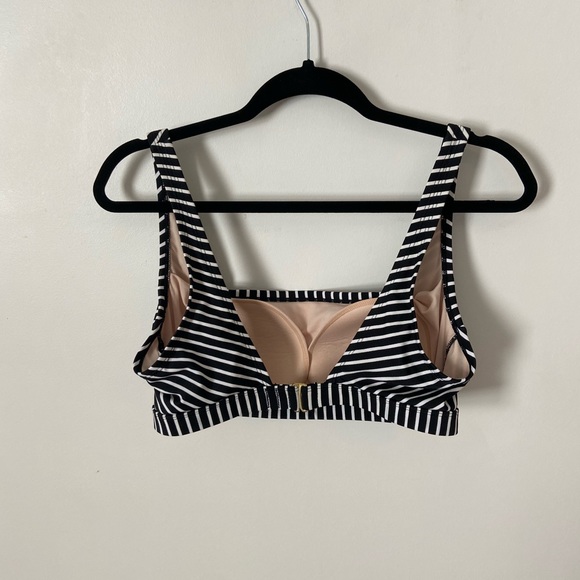 SOLD - Picture 4 of 9